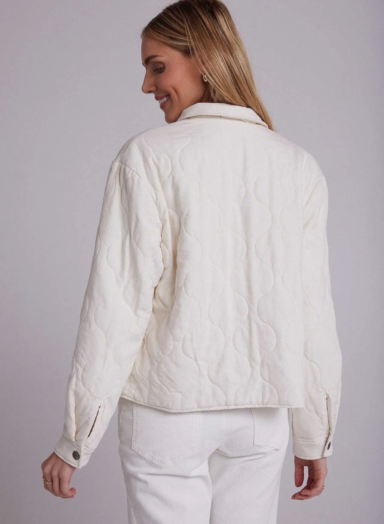 Cropped Gewatteerd Jack Met Twee Zakken - Winterwit>Bella Dahl Outlet