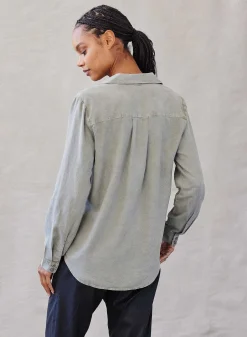 Klassieke Button-Down Met Twee Zakken - Zacht Leger><noscript><img width=