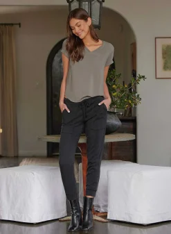 T-Shirt Met V-Hals - Zacht Leger><noscript><img width=